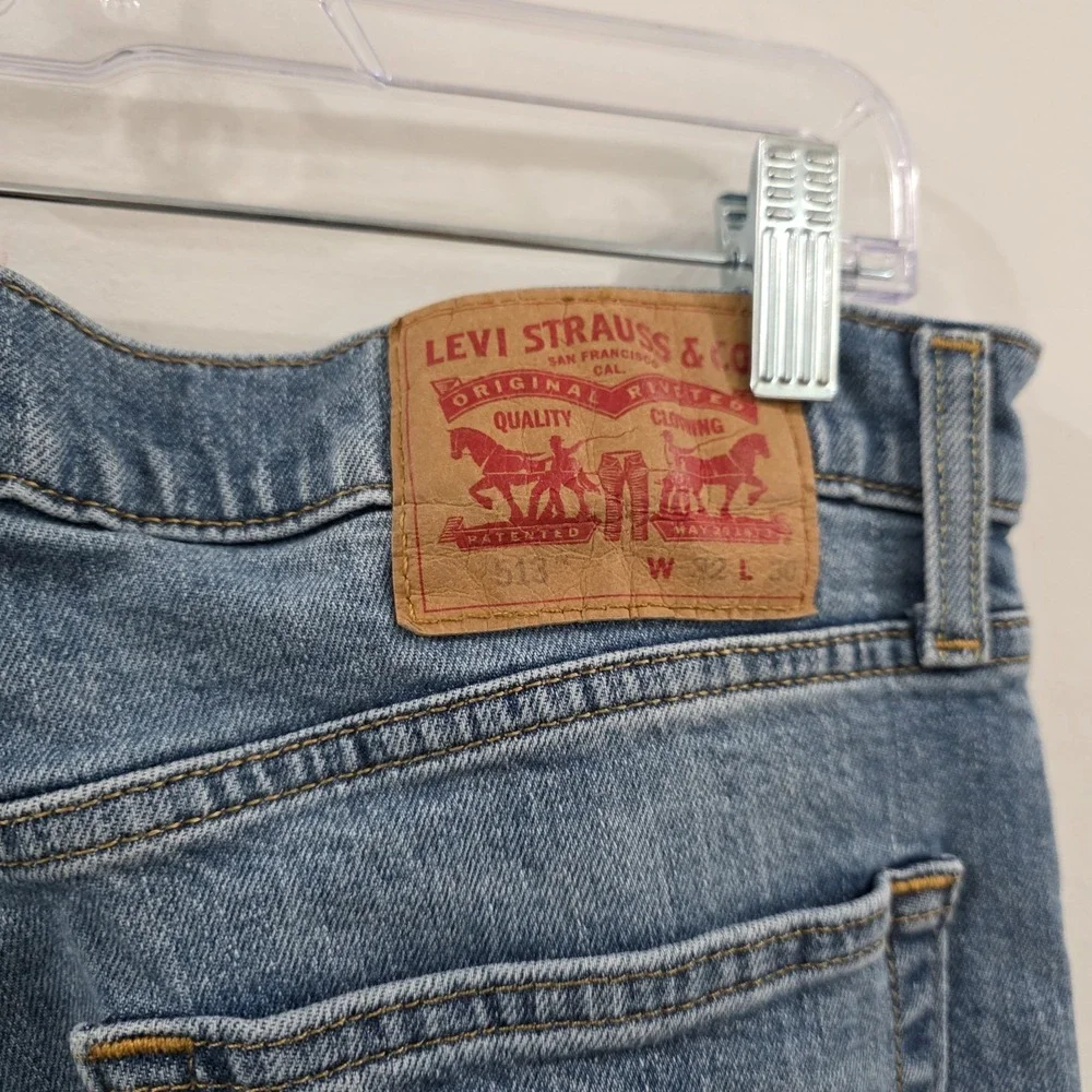 Levis Mens 513 32 X 30 Blue Jeans Straight Leg Medium‎ Wash